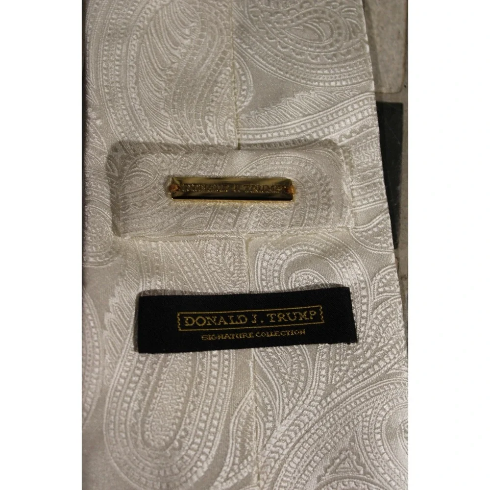 Donald J Trump‎ Hand Made SIlk Tie